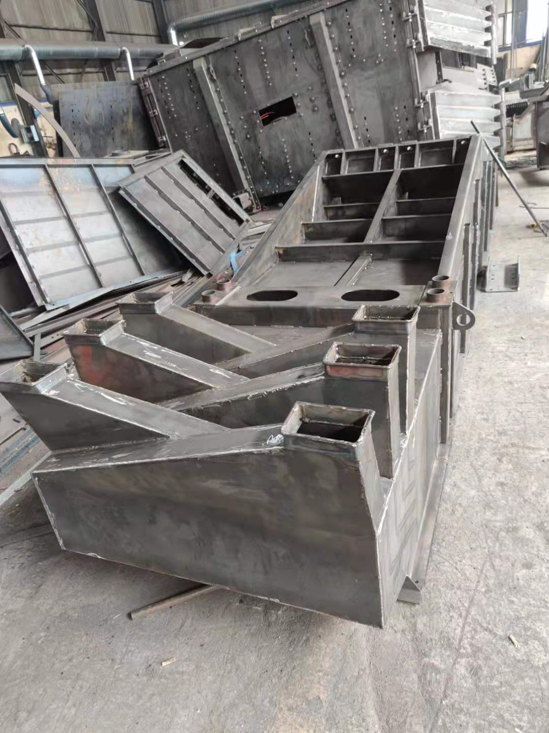 北京客戶直線篩加緊生產中