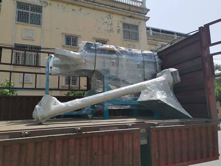 直線篩螺旋輸送機發貨