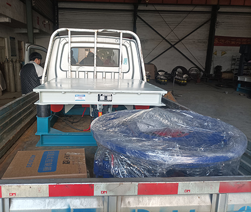 振動平臺、旋振篩底盤發貨