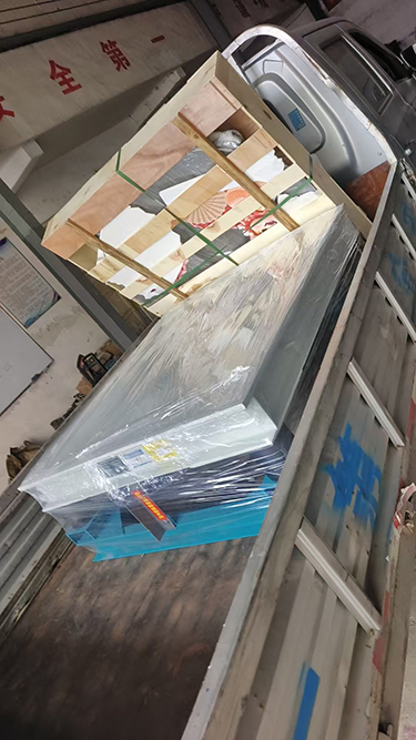 振動平臺、網架發貨